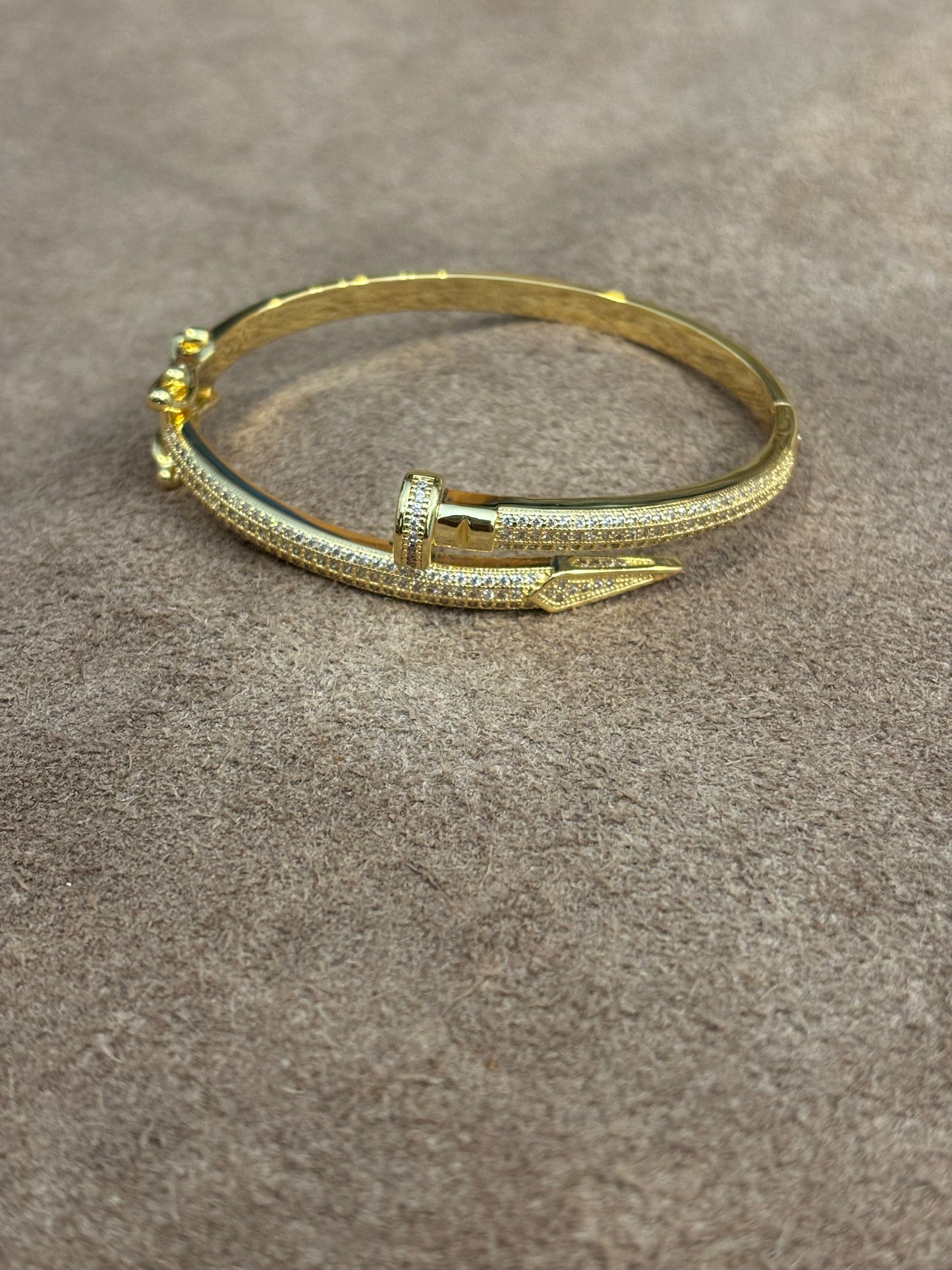 Double clasp nail bangle