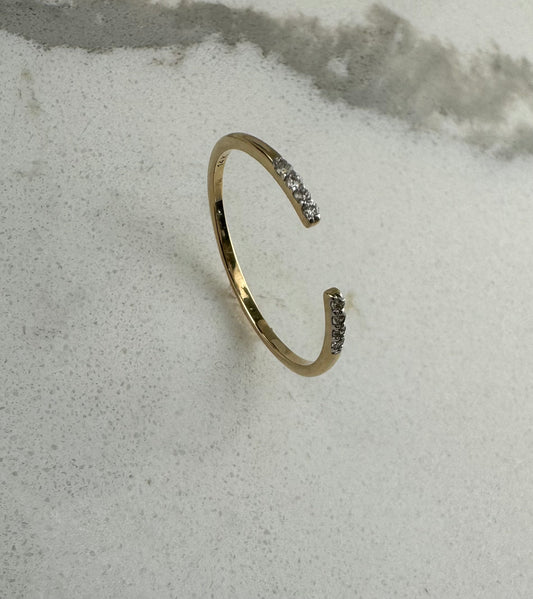 Open pavè diamond ring