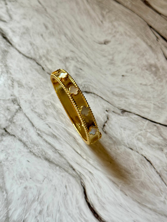 Mother of pearl clover bangle
