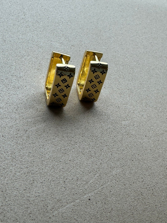 Thick rectangle hoops gold