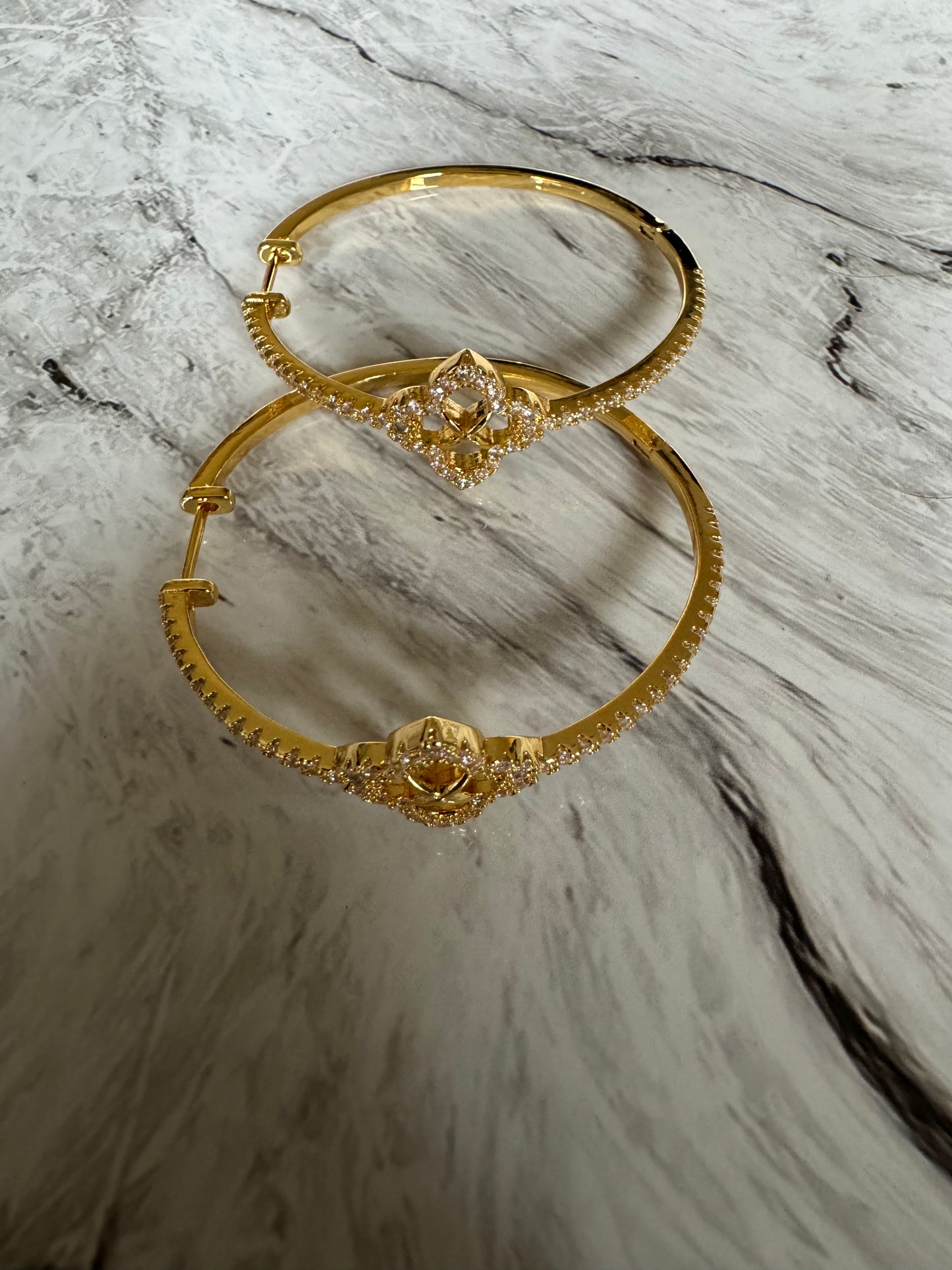 Tishà hoops