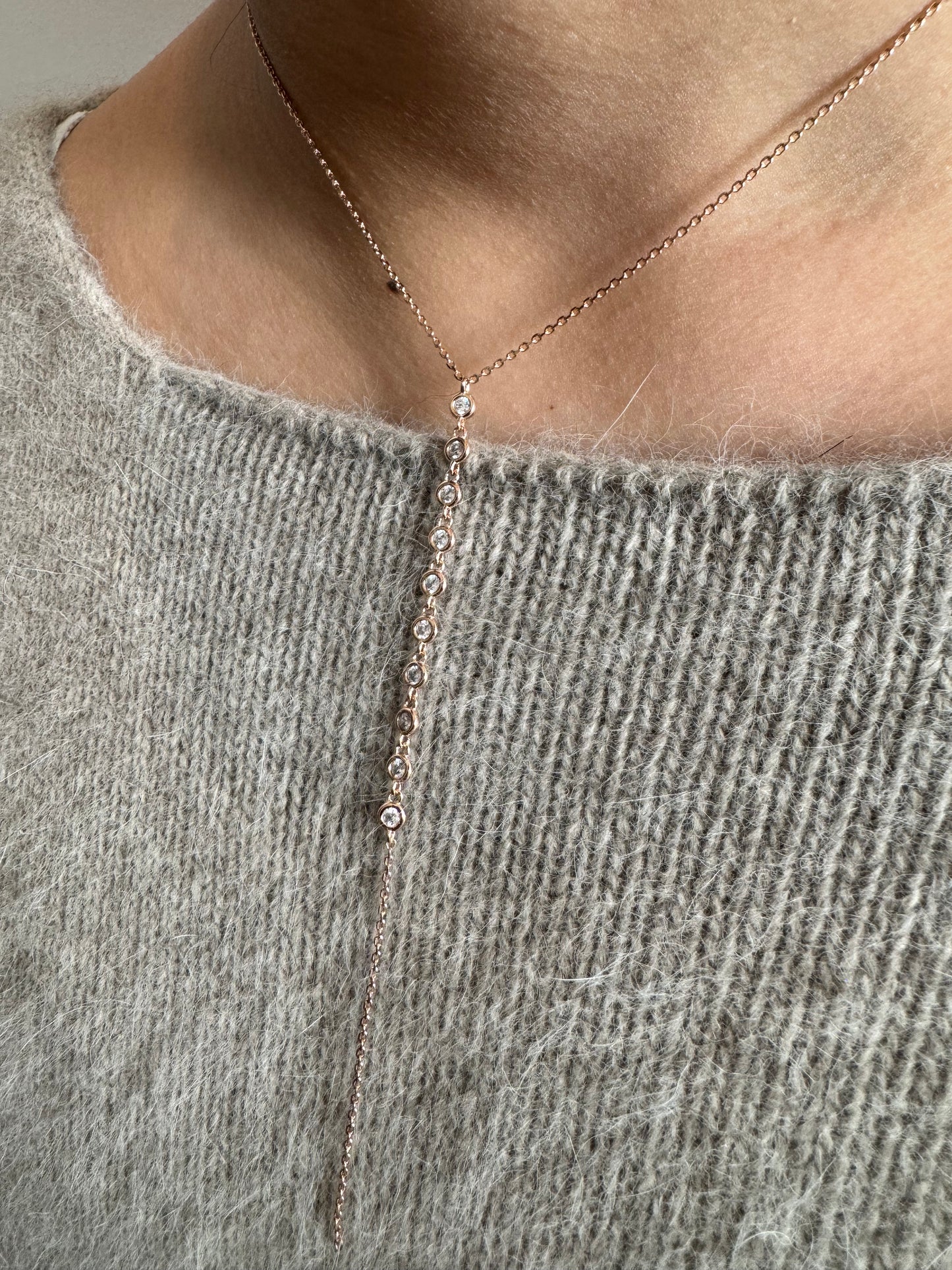 Rose gold dainty lariat